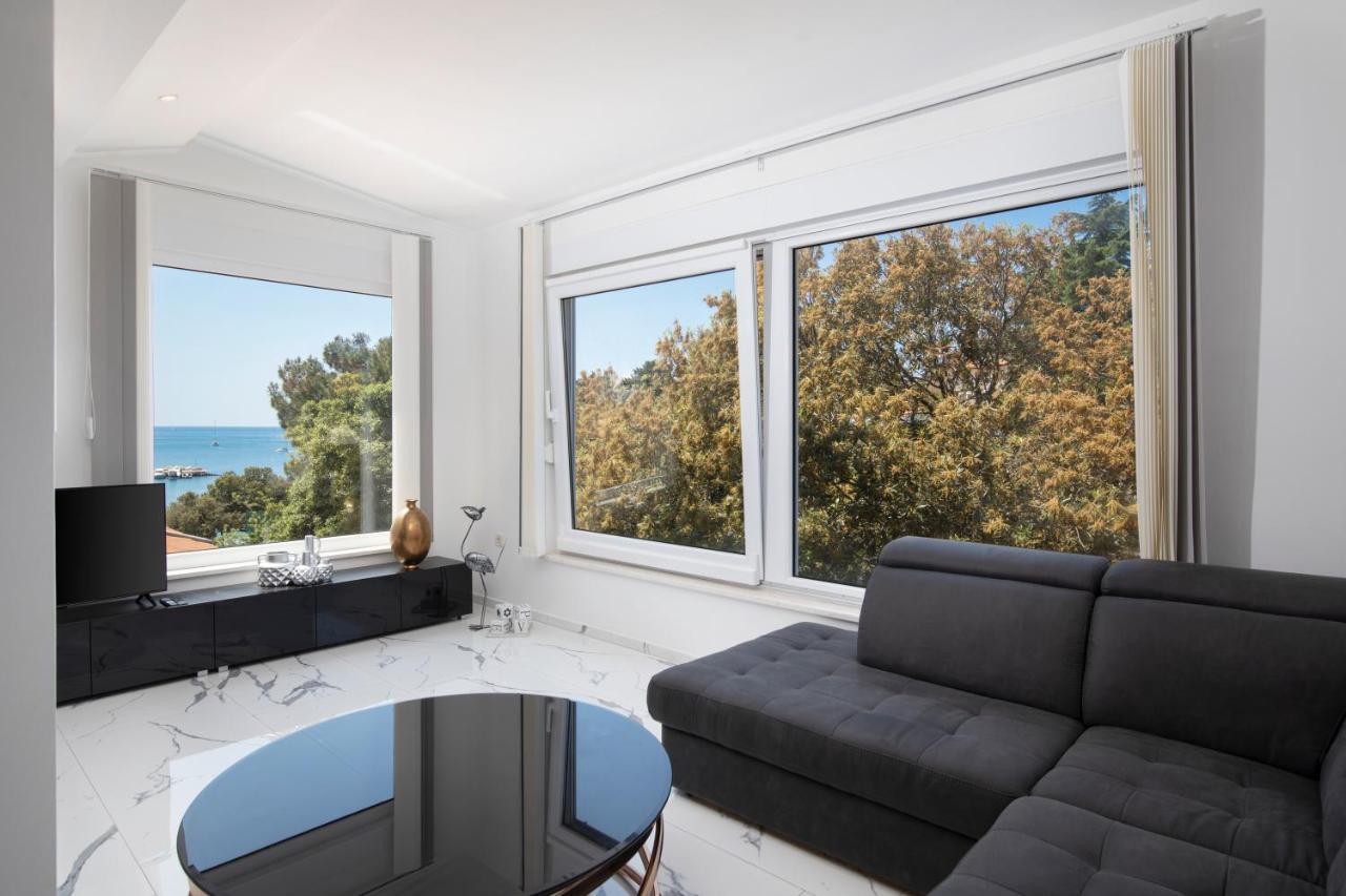 Pjescana Uvala Sea View Apartment Luaran gambar