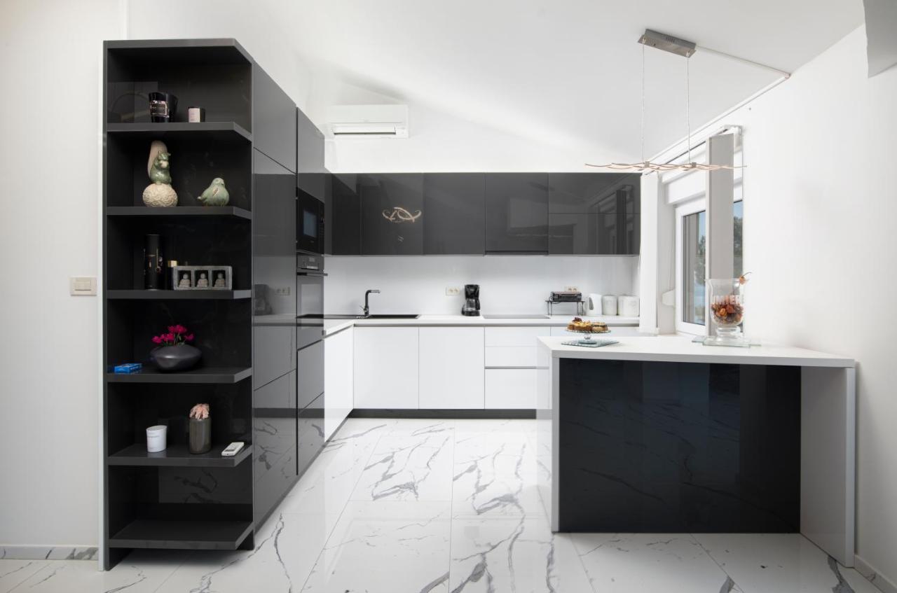 Pjescana Uvala Sea View Apartment Luaran gambar