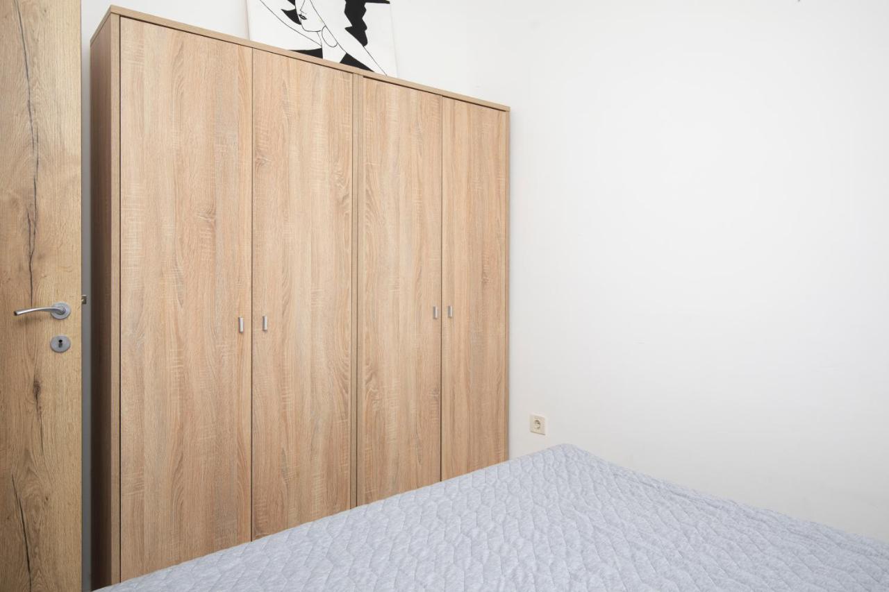 Pjescana Uvala Sea View Apartment Luaran gambar