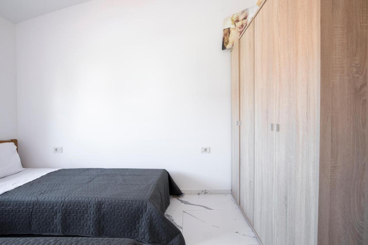 Pjescana Uvala Sea View Apartment Luaran gambar